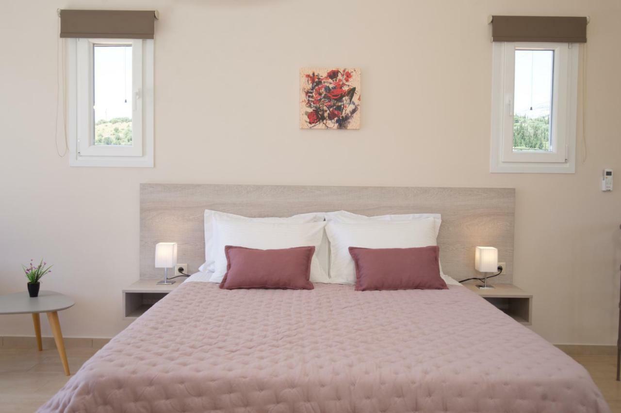 Rose Maisonette Razata Bagian luar foto